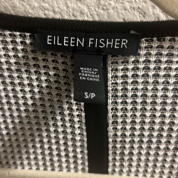 ✨Eileen Fisher Textured Silk and Cotton S/P Cardigan✨ - Picture 11 of 12